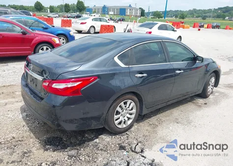 2016 Nissan Altima 2.5/2.5 S/2.5 Sl/2.5 Sr/2.5 Sv из США, поврежденный, VIN 1N4AL3AP0GC205129